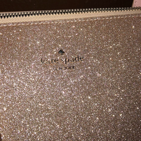 Kate Spade LARGE JOELEY rose gold tote 😍 - Picture 3 of 8